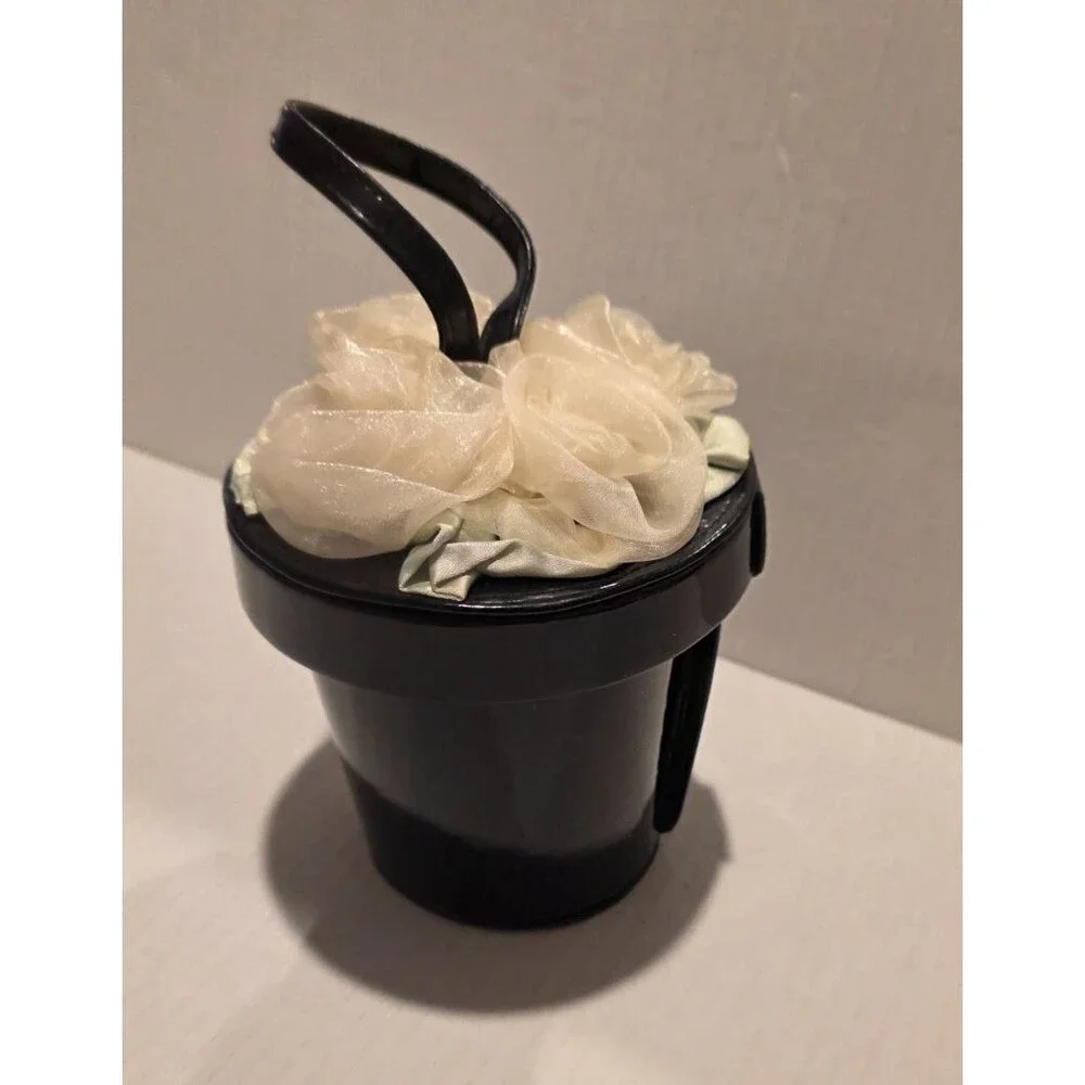 Roma Kids Classic Occasions Handbag Flower Bucket Bag FAO Schwarz Vintage 1999